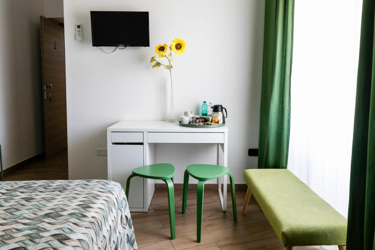 Spira Mirabilis Napoli Hotel Luaran gambar