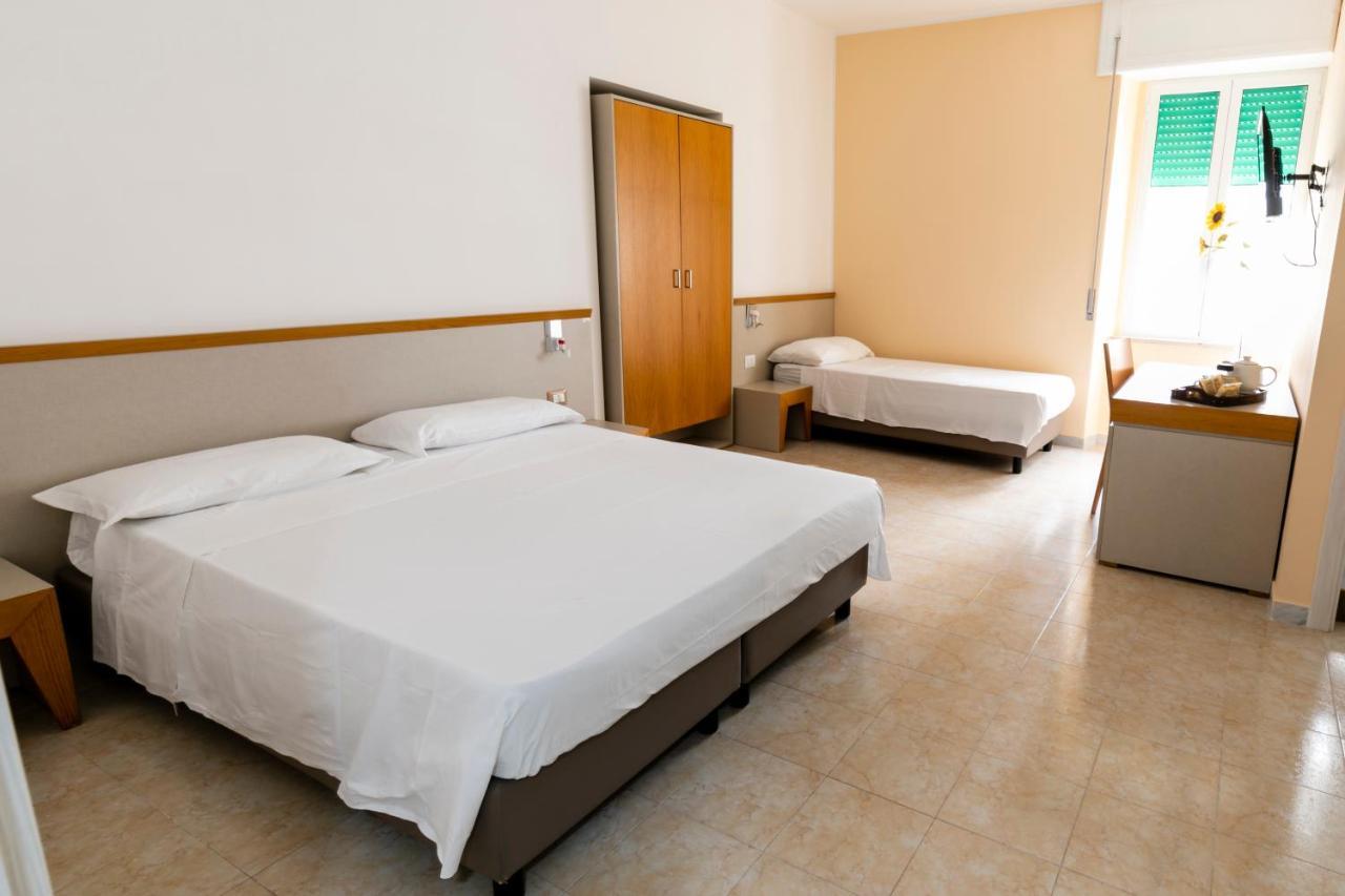 Spira Mirabilis Napoli Hotel Luaran gambar