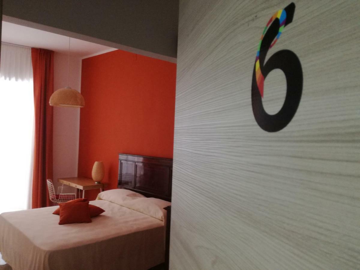 Spira Mirabilis Napoli Hotel Luaran gambar